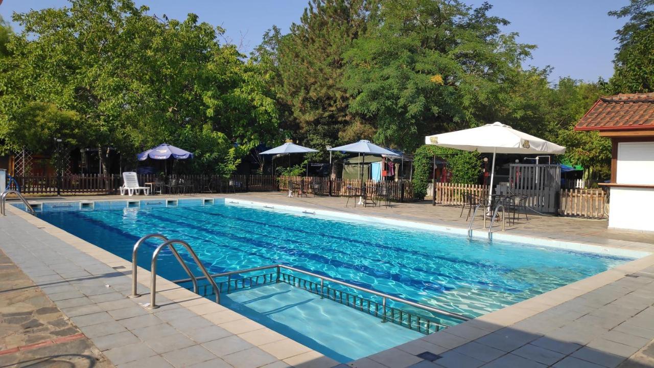 Camping Mitikas And Bungalows Litochoro Eksteriør billede