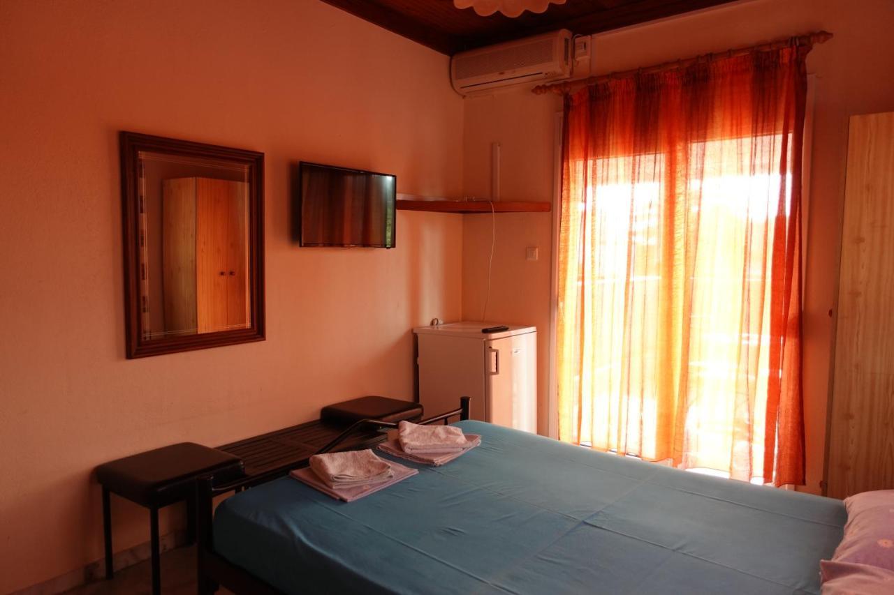 Camping Mitikas And Bungalows Litochoro Eksteriør billede