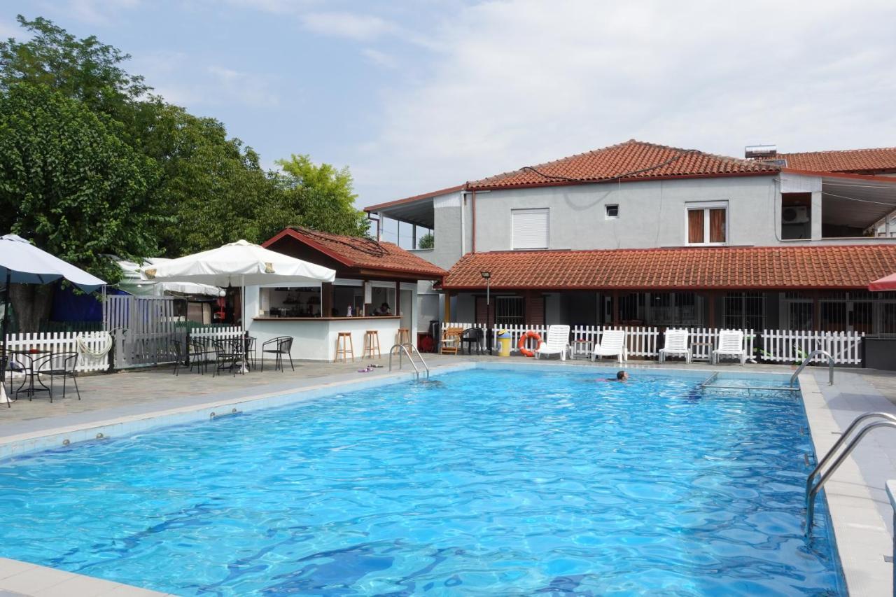 Camping Mitikas And Bungalows Litochoro Eksteriør billede
