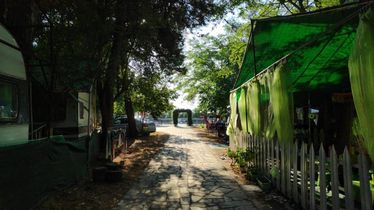 Camping Mitikas And Bungalows Litochoro Eksteriør billede